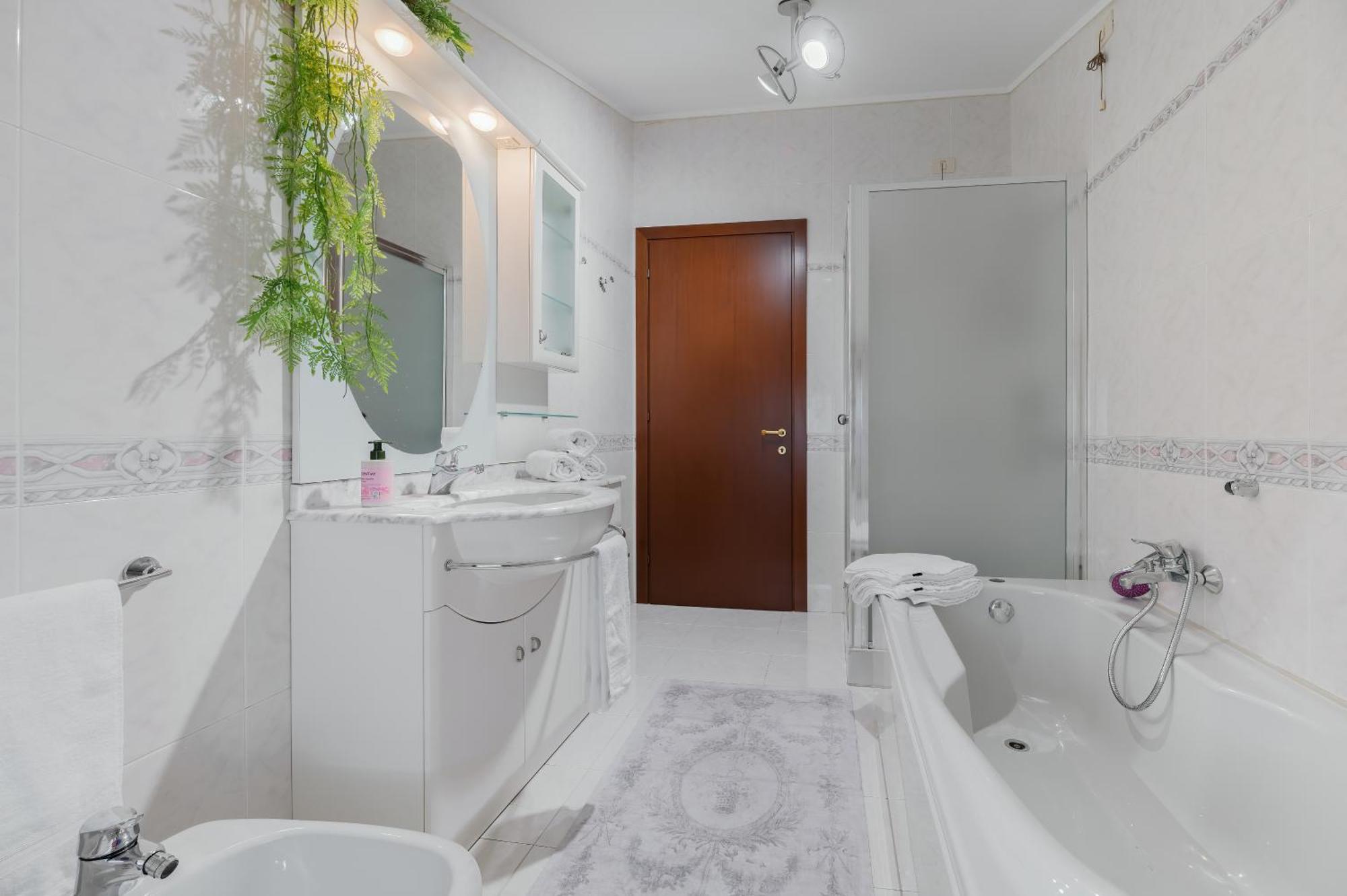 Casa Di Iaio - 90 M2 Apt With Free Wi-Fi, Netflix, Home Cinema & Parking Горіція Екстер'єр фото